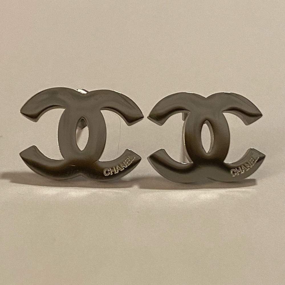 Silver CC (CoCo) Chanel earrings- COPIES